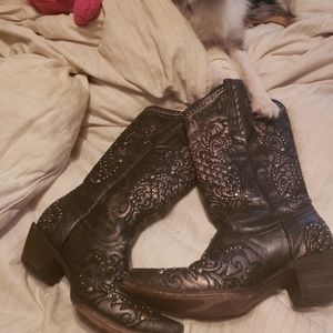 Corral boots